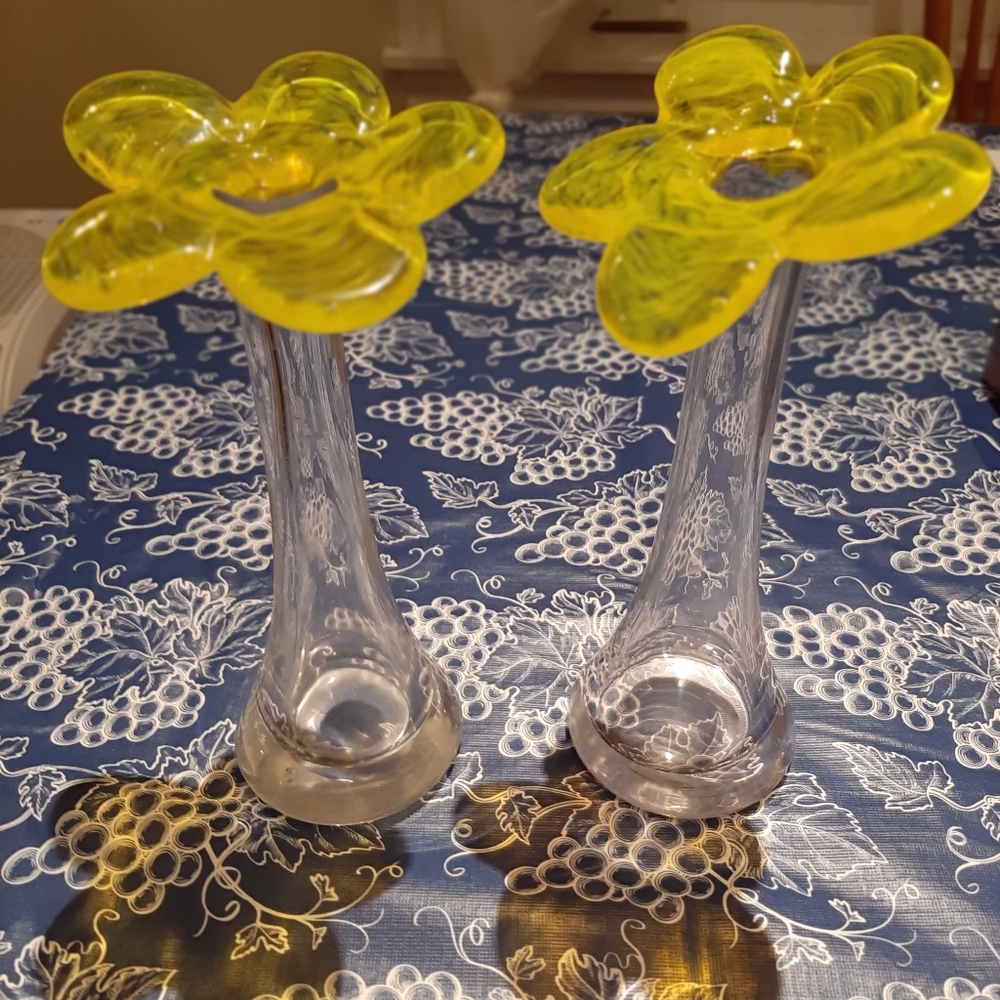 Happy flower vases
